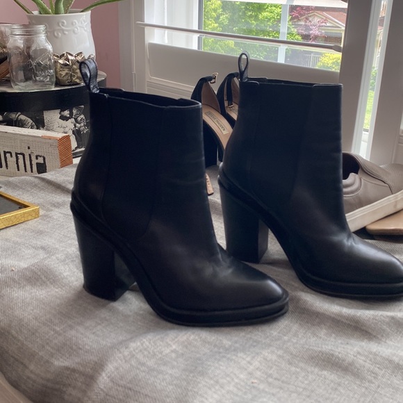 Aldo boots - Picture 5 of 9